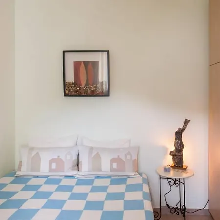 Apartment Nikolis Vrisai